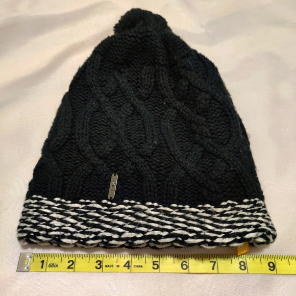 Lole Beanie - Picture 12 of 14